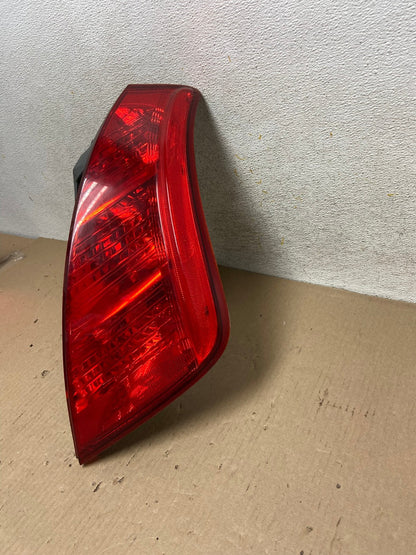 2003 2004 2005 Nissan Murano Right Passenger Rh Side Tail Light AH5798 LK2