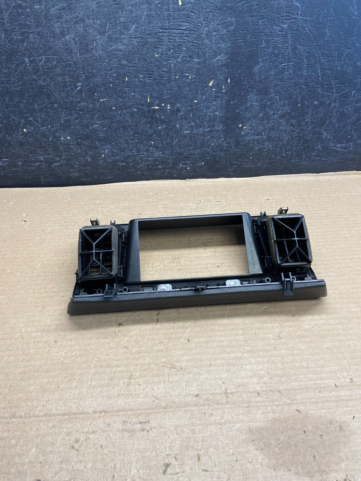 2003-2007 Nissan Murano Radio Center Console Display Bezel Air Vent OE ah1583 DG4