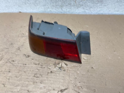 1997 1998 1999 Toyota Camry Tail Light Left Driver Rh Side AI1024 LK1