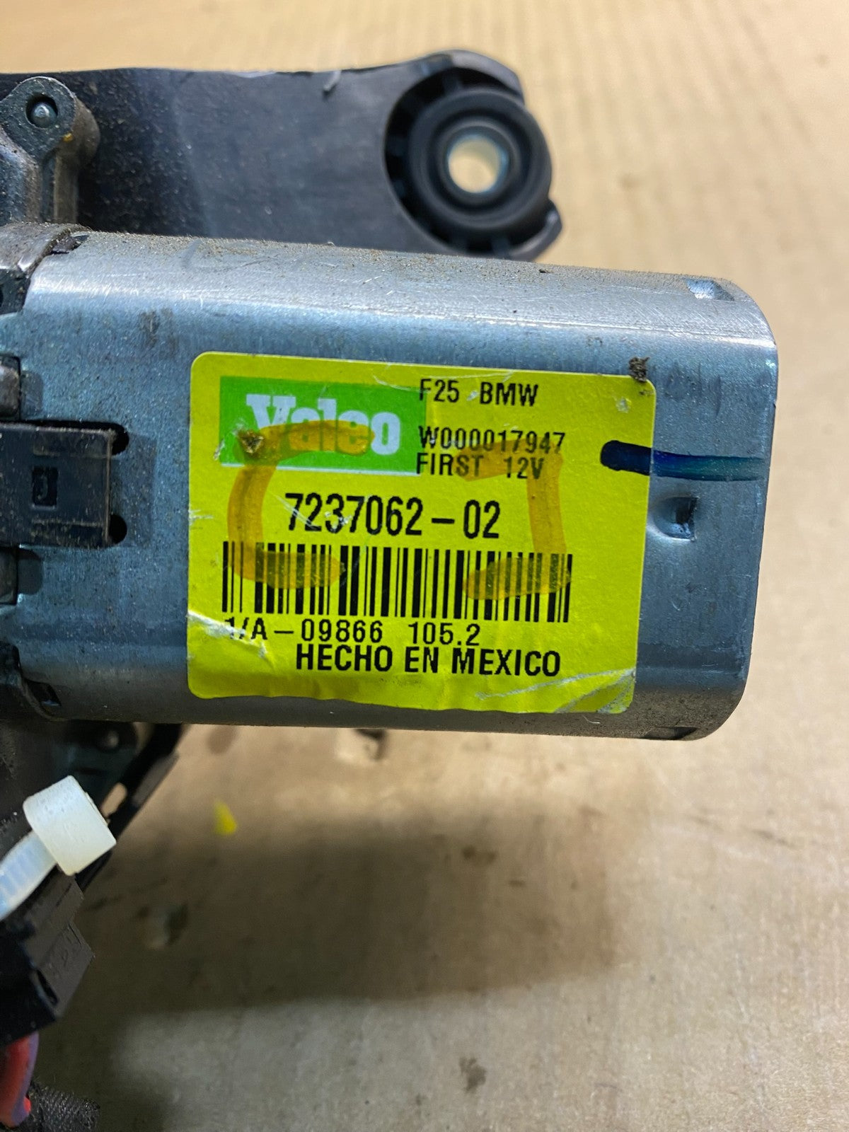 2011 to 2017 BMW X3 Rear Windshield Wiper Motor OEM Z4717 DG5