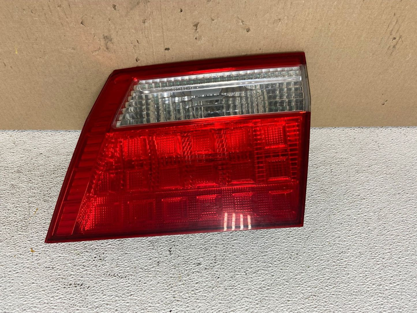 2005 2006 2007 Honda Odyssey Inner Right Passenger RH Tail Light AE9568 LK0