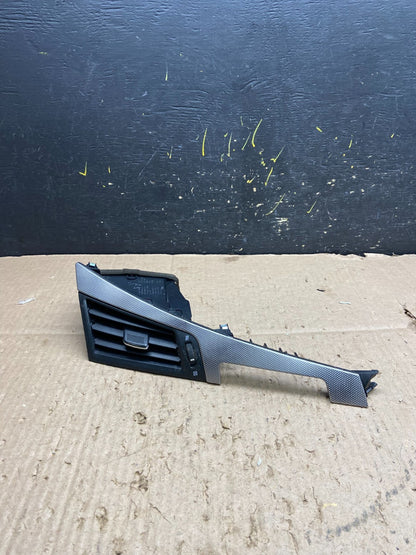 2014-2018 Infiniti Q50 Right Passenger Center Dash Air AC A/C Vent Oem Y7811 DG0