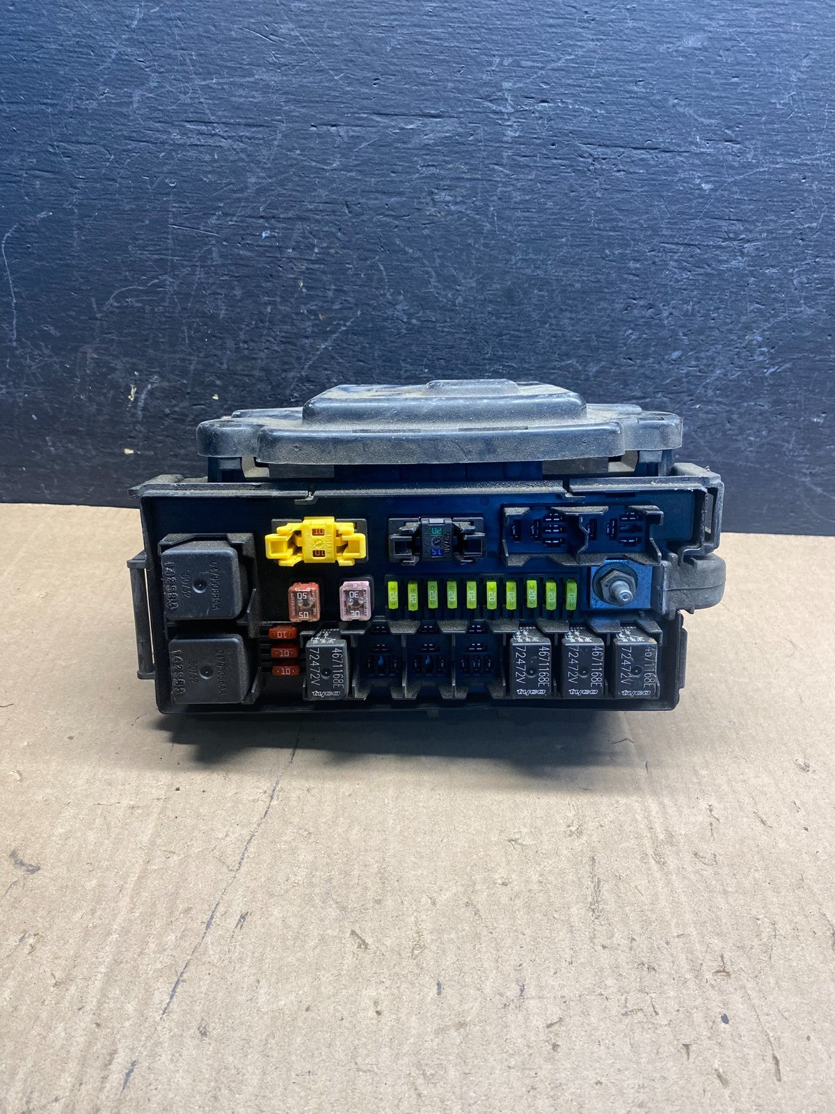 2005 Jeep Grand Cherokee BMC Body Module Power Fuse Box Relay AE7775 DW5