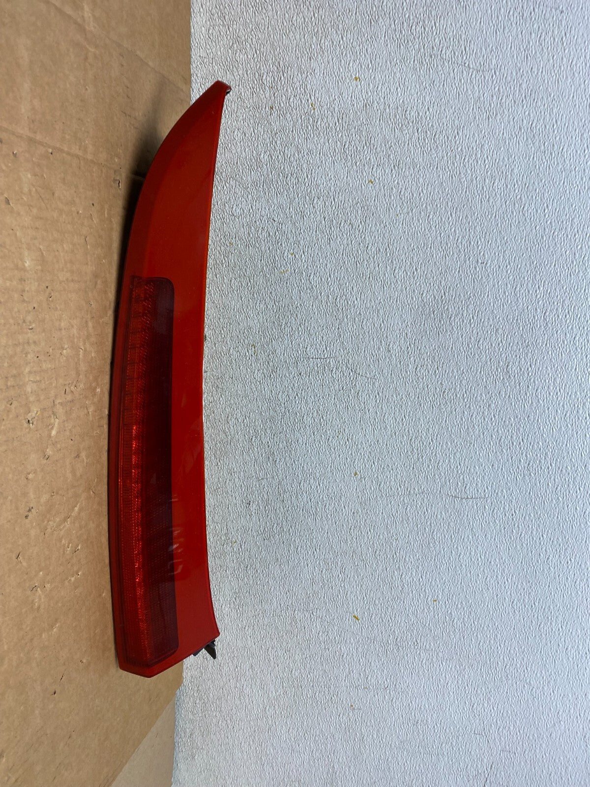 2003 to 2006 Volvo XC90 Right Passenger Side Upper Tail Light I0057 DG10