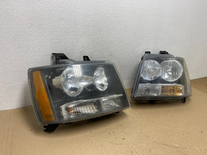 2007 to 2013 Chevrolet Suburban Tahoe Left+Right Set Headlights AE9509 DW2
