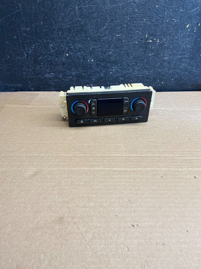 2003 to 2006 Chevrolet Silverado HVAC Heater Climate Control Module AG4995 DG0