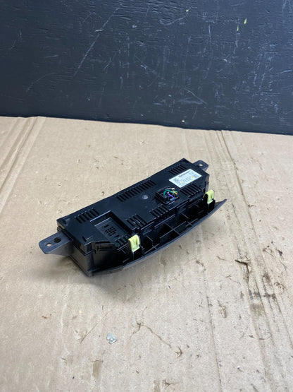 2010 - 2014 Subaru Outback Legacy A/C Heater Climate Control Unit Oem ab8959 DG3