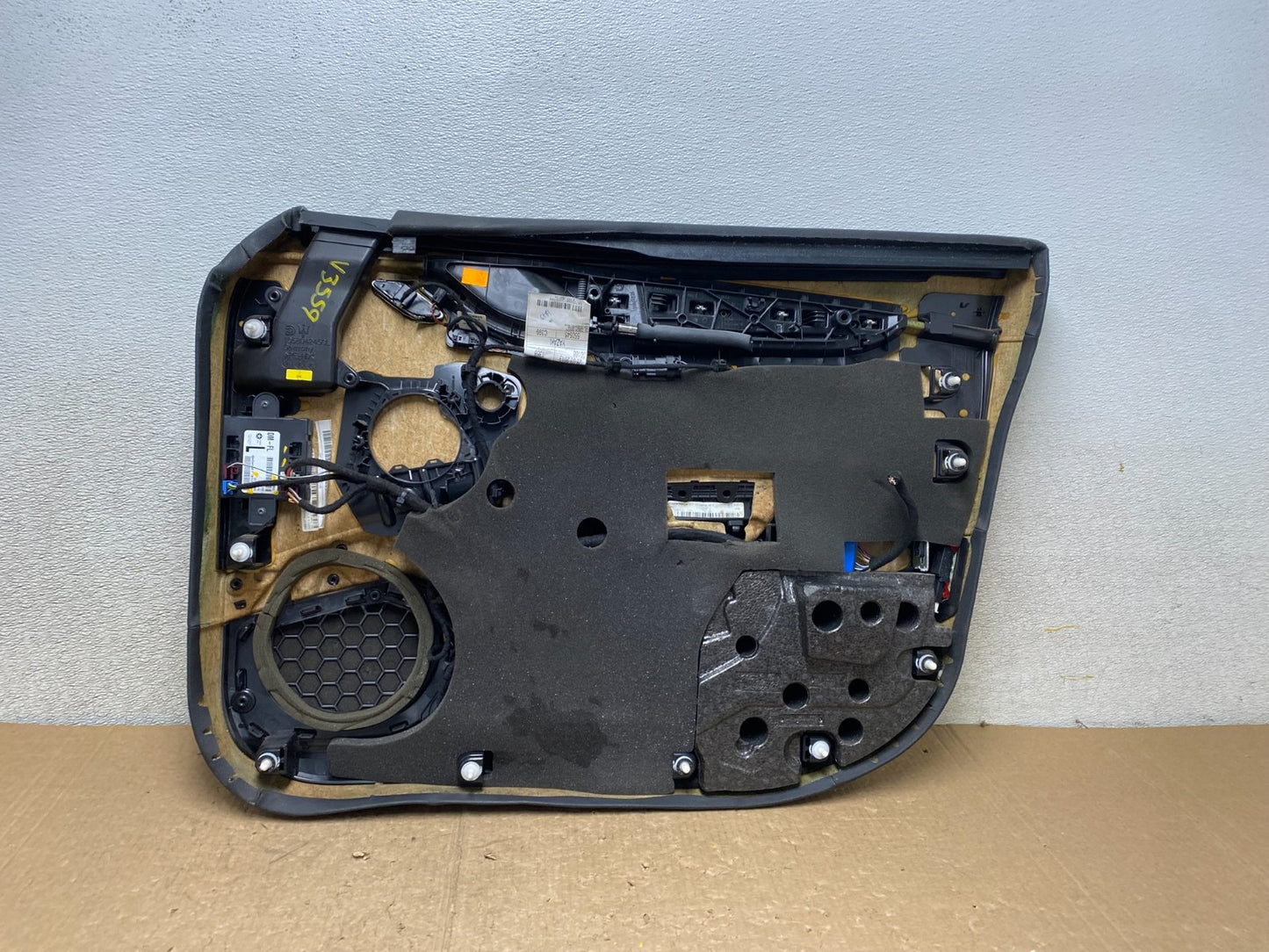 2014 to 2017 Maserati Ghibli Front Left Driver LH Side Panel Door V3559 DG6