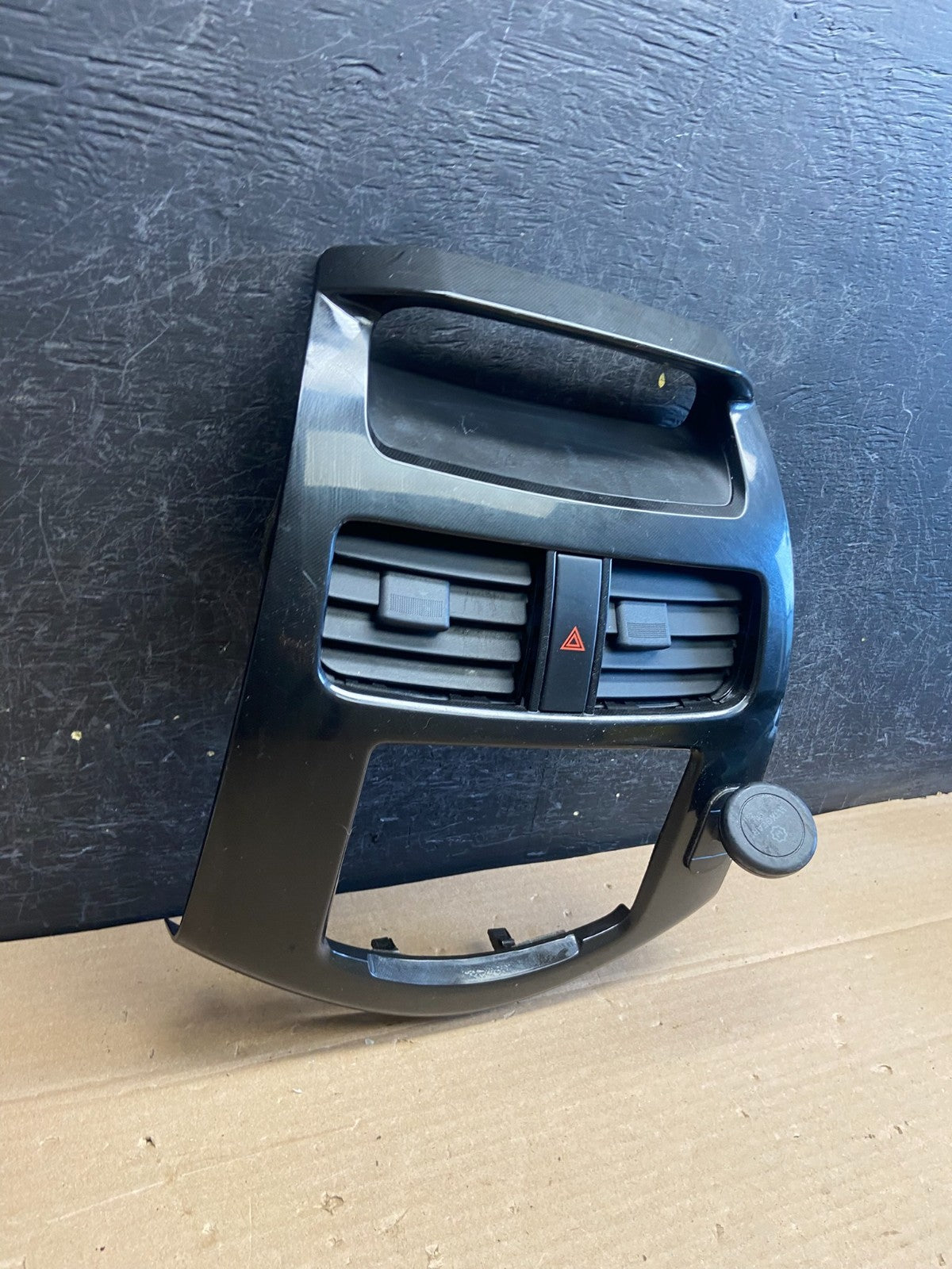 2011 to 2015 Chevrolet Spark Center Air Vent Hazard Switch AH3982 DG2