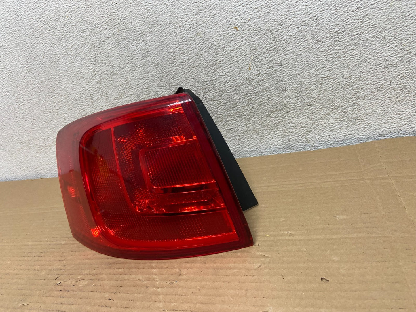 2011 to 2014 Volkswagen Jetta Left Driver LH Side Tail Light AG8932 DW2