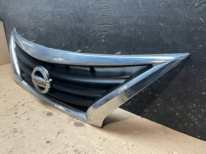 2015 to 2019 Nissan Versa Sedan Front Upper Grill Grille Oem  Z5676  DG2