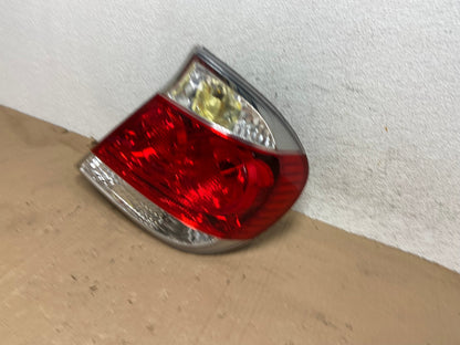 2005 to 2006 Toyota Camry Tail Light Right Passenger Side AE9201 LK1