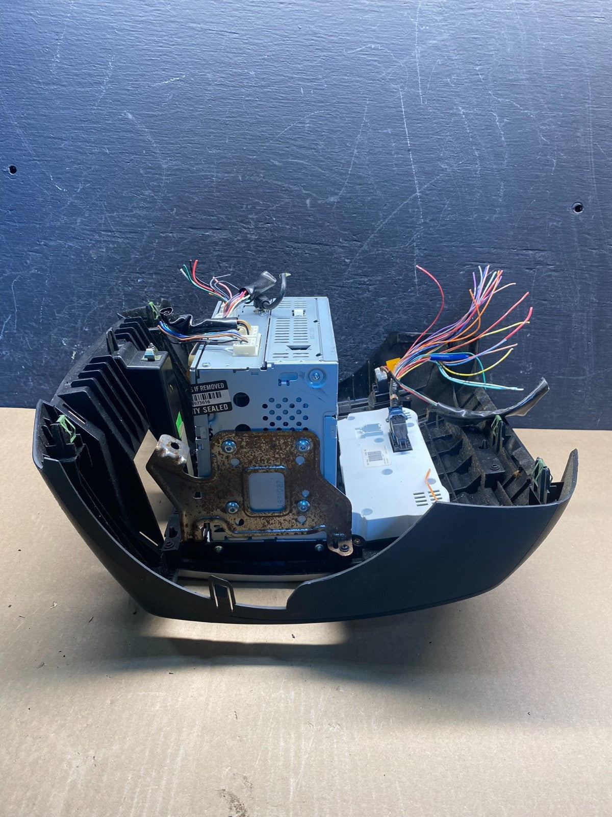 2009-2012 Nissan Frontier Xterra Radio Climate Control Bezel Center AG1784 DG1