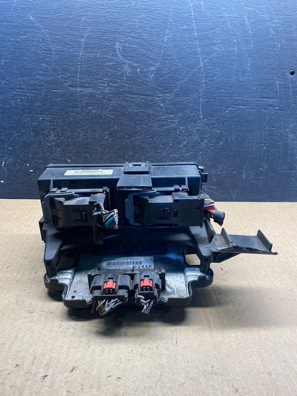 2006 Jeep Grand Cherokee Integrated Power Fuse Box 04692085AB AG7053 DG1