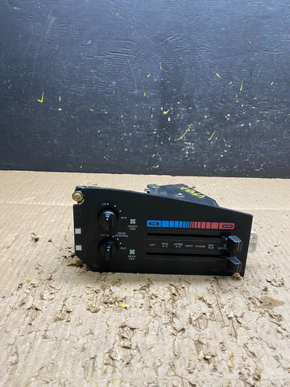 1998 to 2002 Honda Accord Radio CD Player Climate Control Switch V7457 DG0