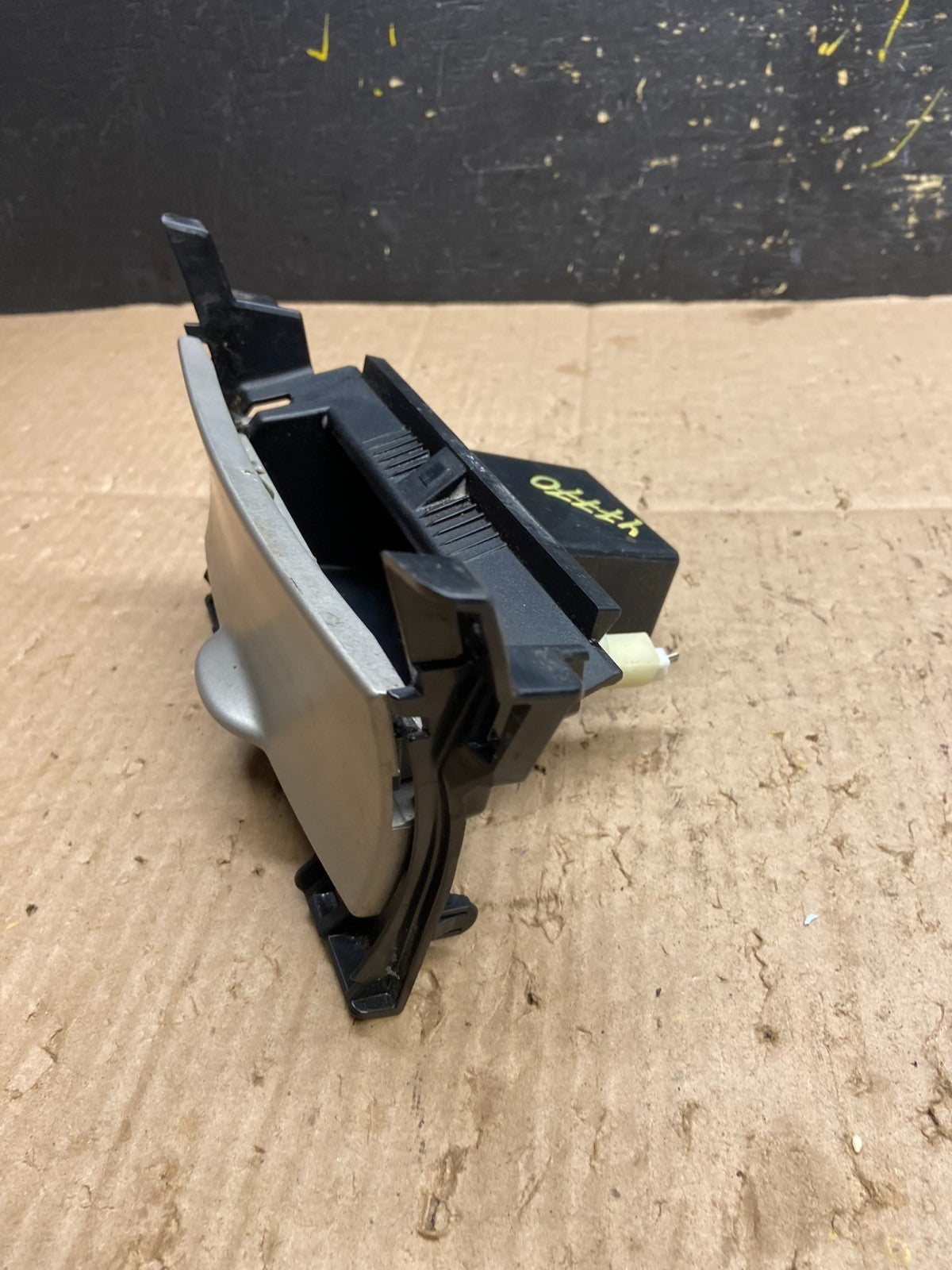 2009-2013 Toyota Corolla Dashboard Center Dash Storage Ash Tray Y7770 DG3