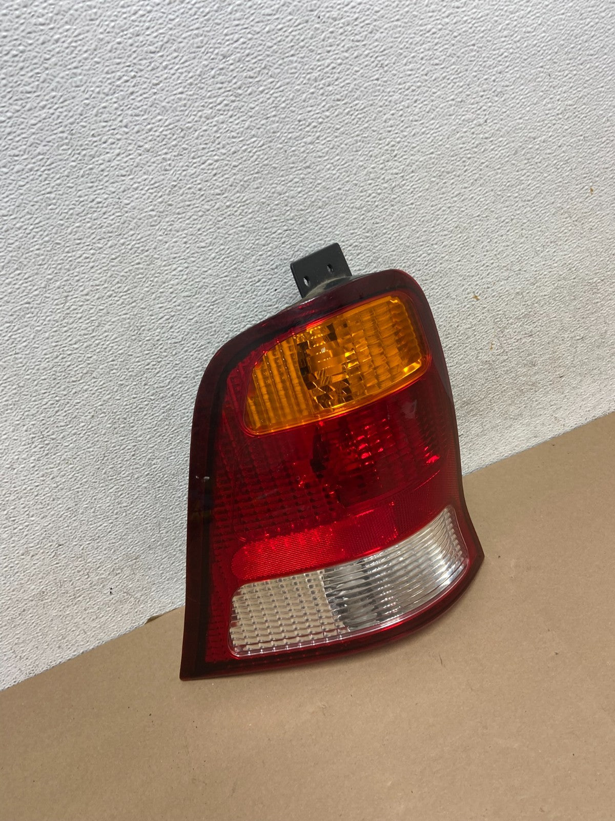 1999 to 2003 Ford Windstar Tail Light Left Driver LH Side AG4498 GD2