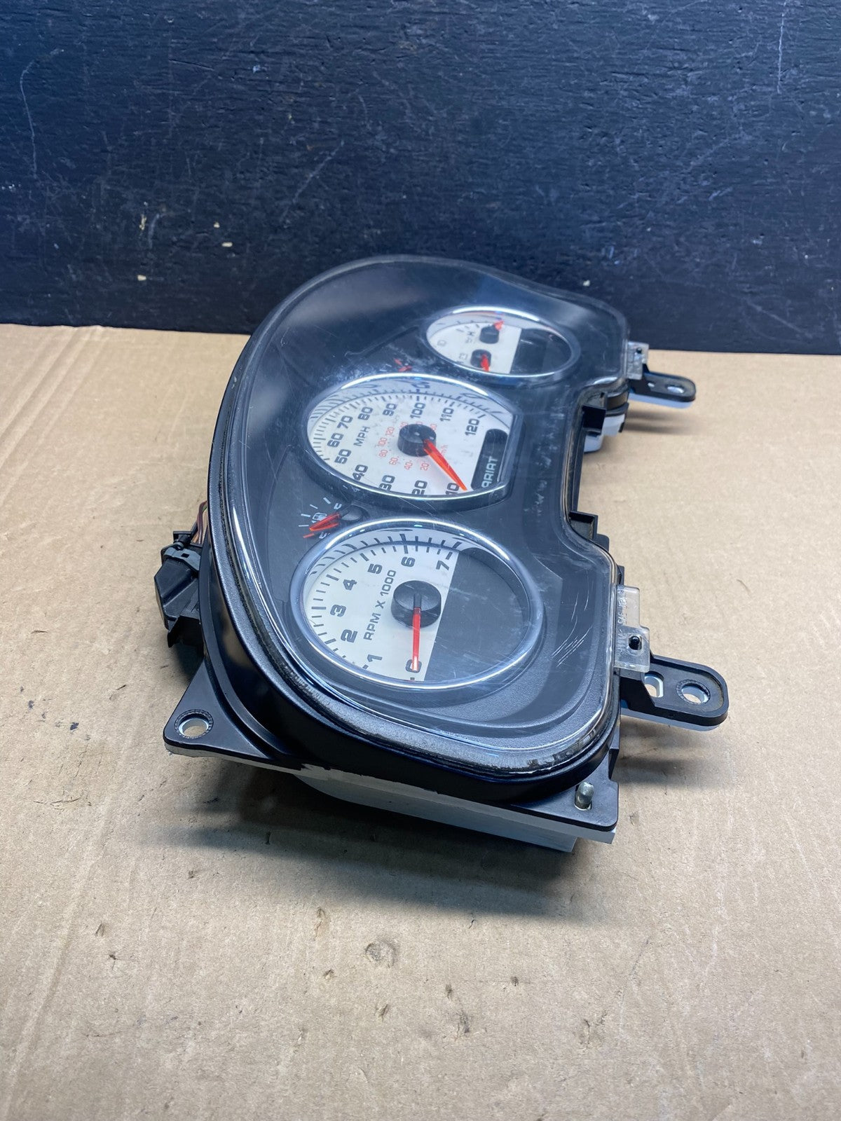 2004 - 2005 Ford F150 F-150 Lariat Speedometer Cluster Gauge AE7560 DW1
