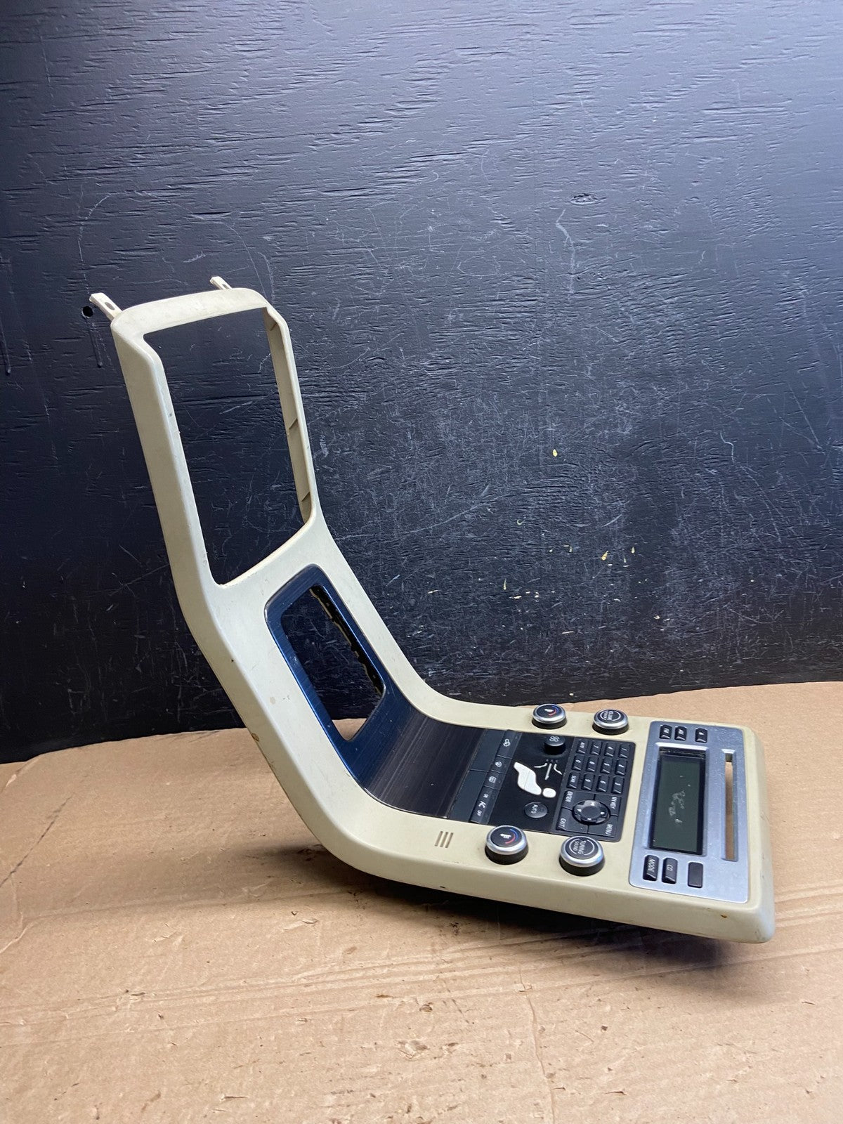 2008-2011 Volvo S80 XC70 Climate Control Radio Bezel Panel Trim af2043 DG2