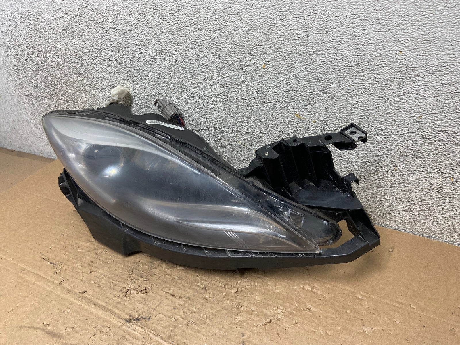 2011 - 2013 Mazda 6 Right Passenger RH Side Halogen Headlight TYC AB4938 DW1