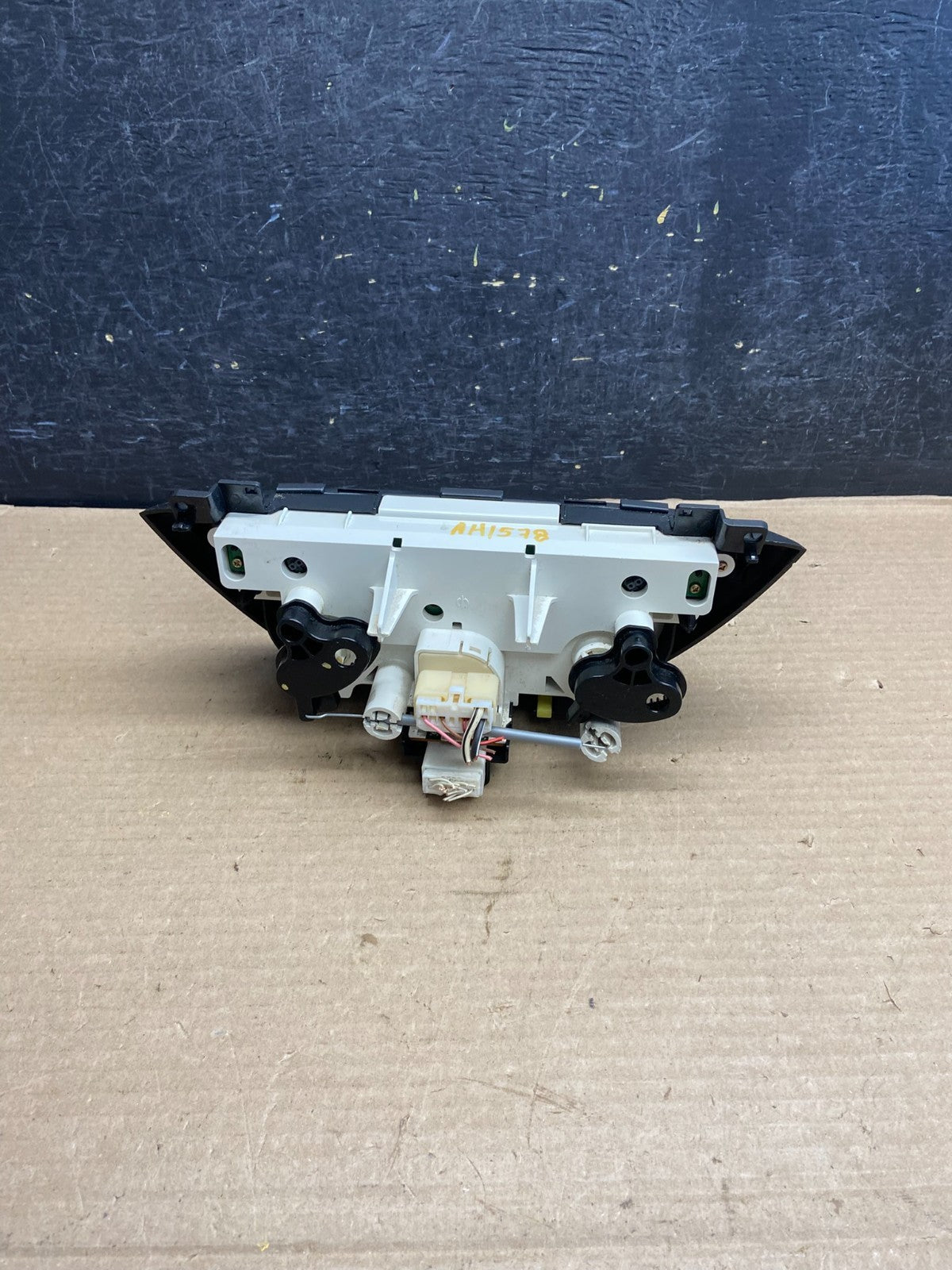 2001 - 2003 Toyota RAV4 A/C Heater Climate Control Unit Switch ah1579 DG4