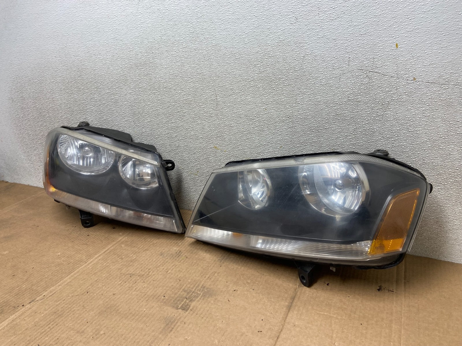 2008 to 2014 Dodge Avenger Left+Right Side Set Black Headlights AA5386 DW1