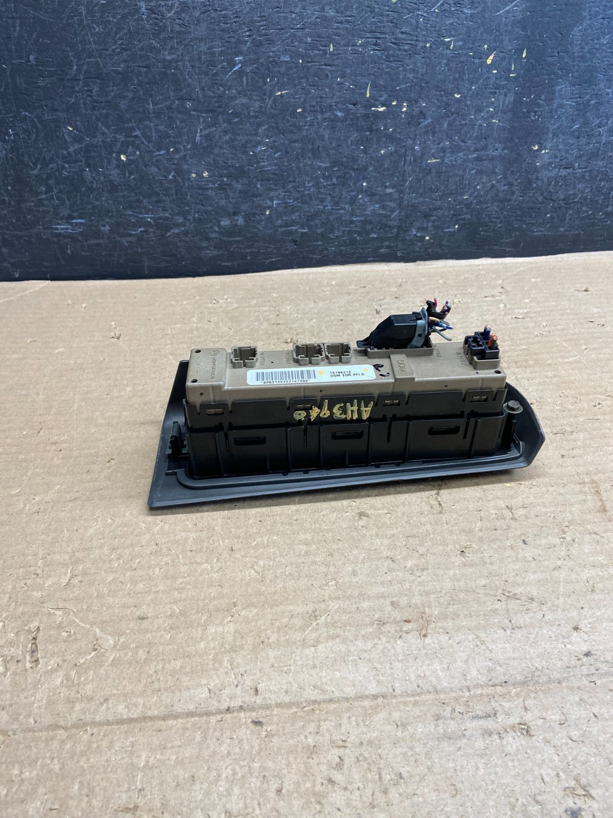 2003-2006 Chevrolet Silverado Driver Side Master Window Switch AH3960 DG3