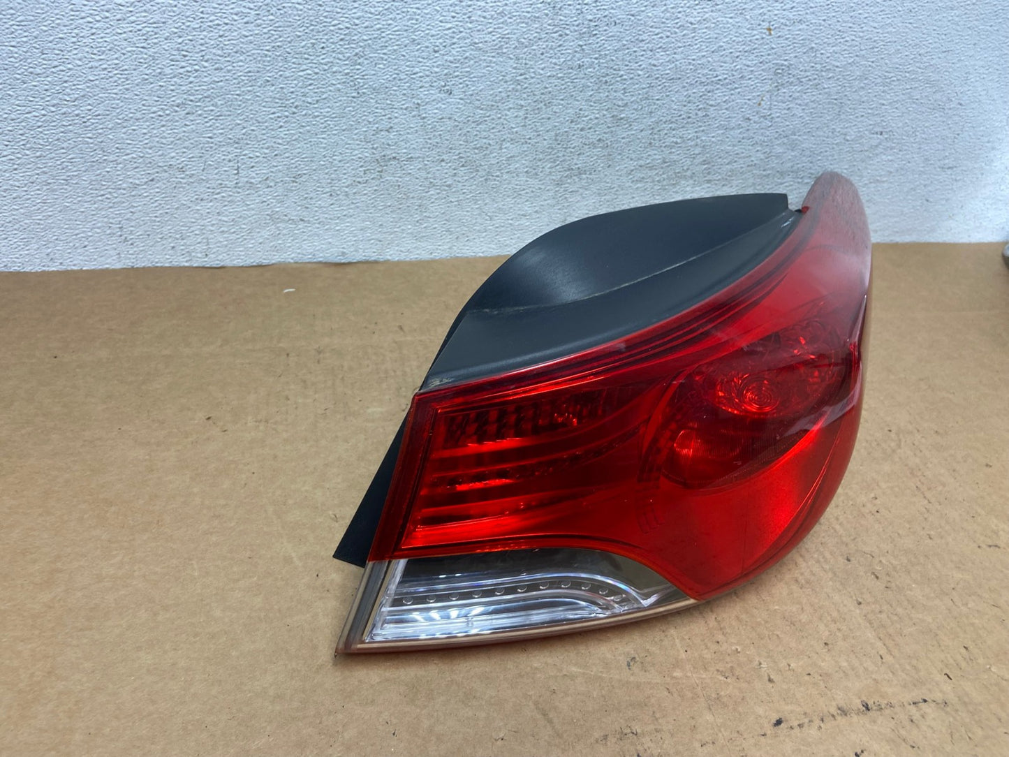 2011 2012 2013 Hyundai Elantra Sedan Right Passenger Tail Light AD4658 LK2