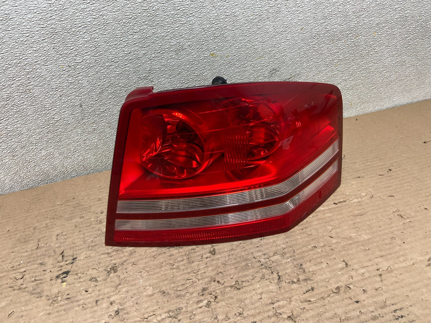 2008 2009 2010 Dodge Avenger Right Passenger Rh Side Tail Light Oem AA9772 LK0