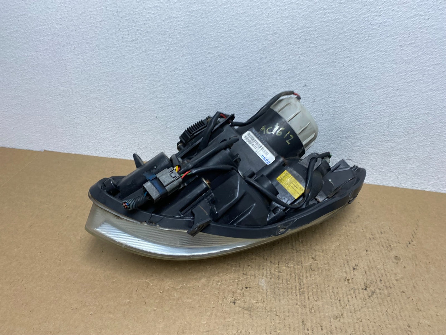 2004 to 2006 Nissan Maxima Left Driver Side Headlight Hid Xenon DEPO AC1612 DW5