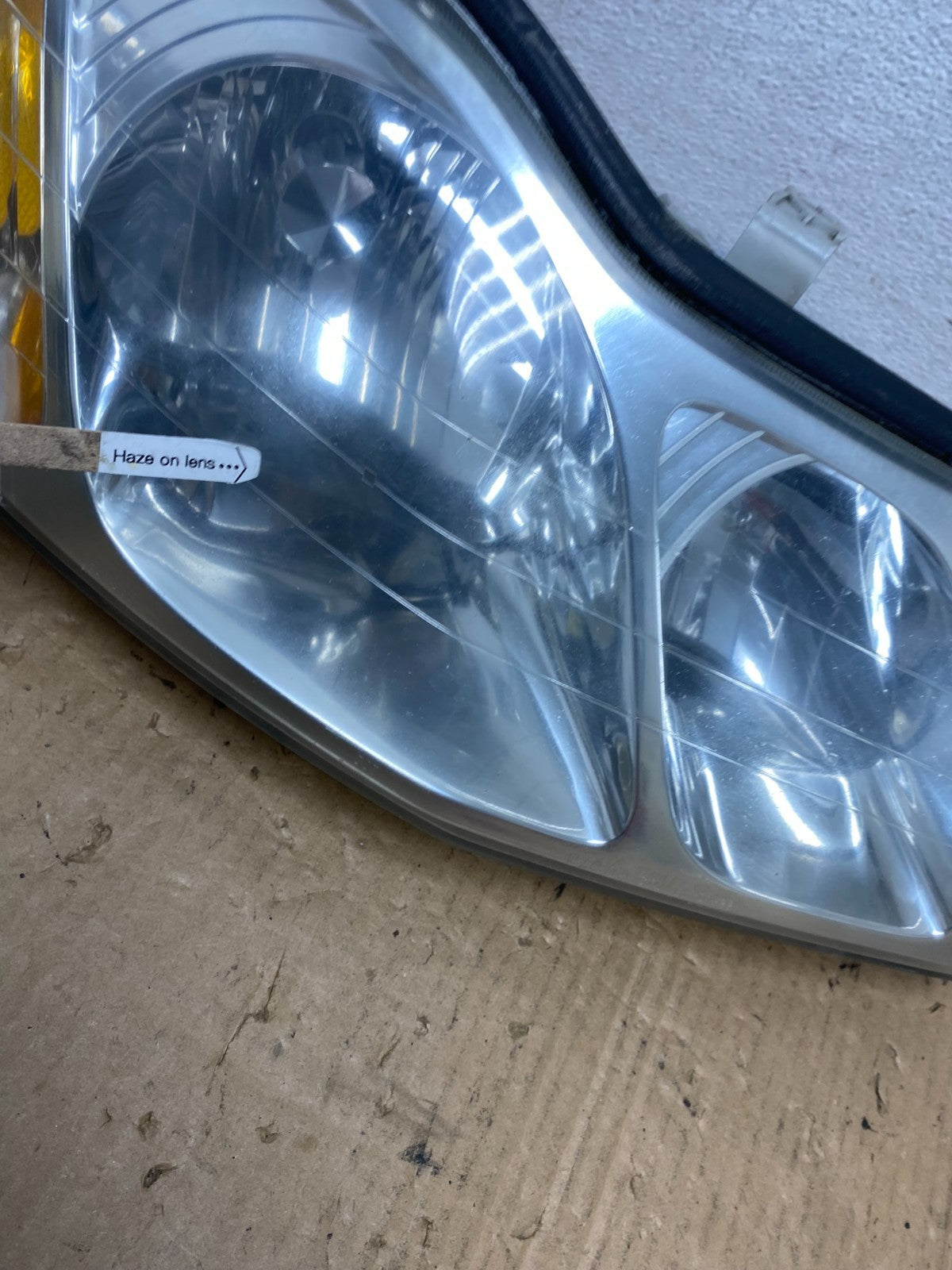 2000-2004 Toyota Avalon Halogen Headlight Right Passenger RH AC7737 DW4