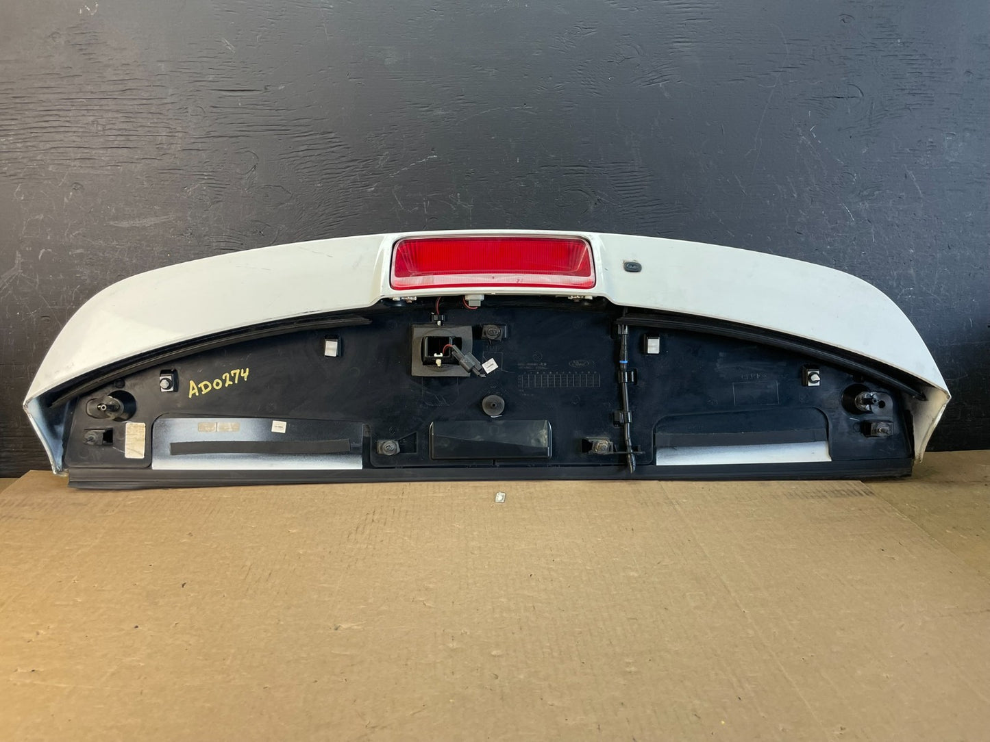 2011 to 2015 Ford Explorer Rear Upper Tailgate Liftgate Wing Spoiler AD0274 DG5