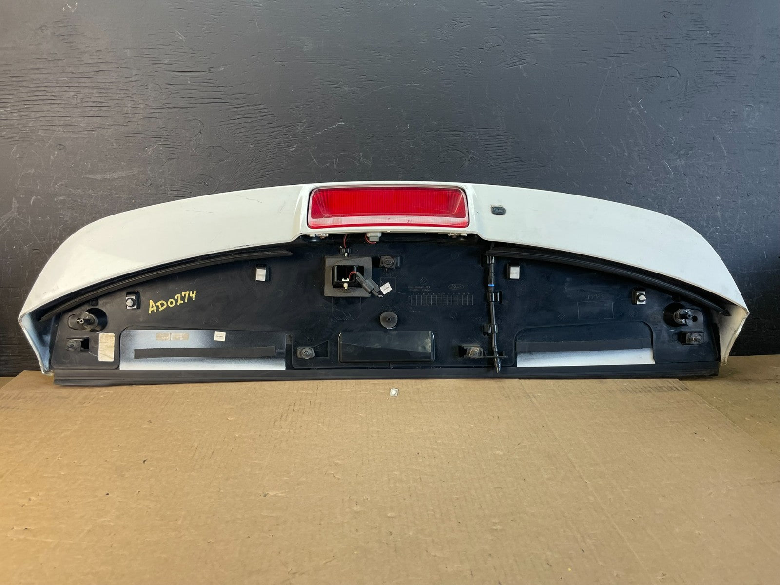 2011 to 2015 Ford Explorer Rear Upper Tailgate Liftgate Wing Spoiler AD0274 DG5