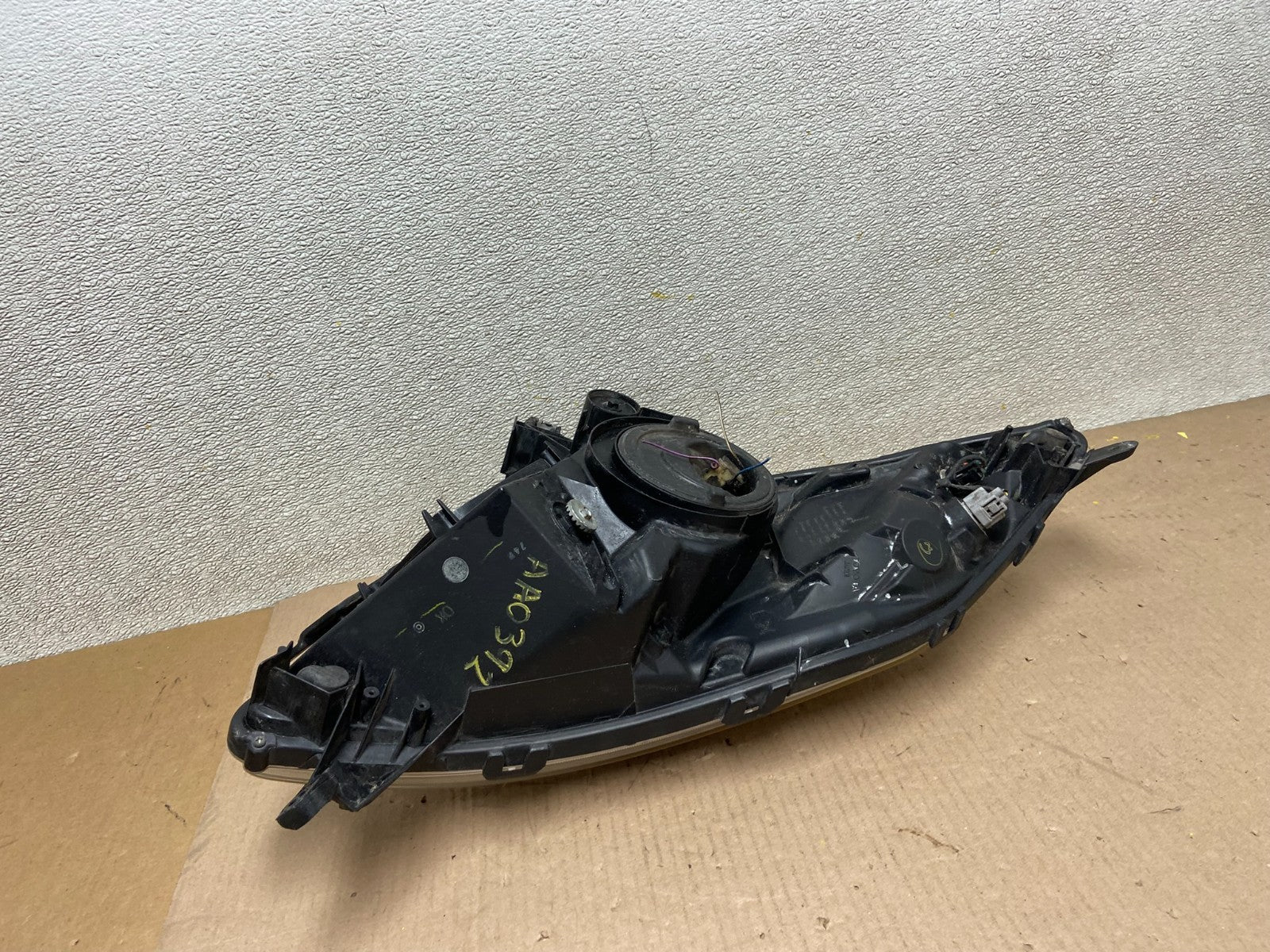 2006-2009 Toyota Prius Left Driver LH Side Headlight Halogen Oem AA0392 DW4