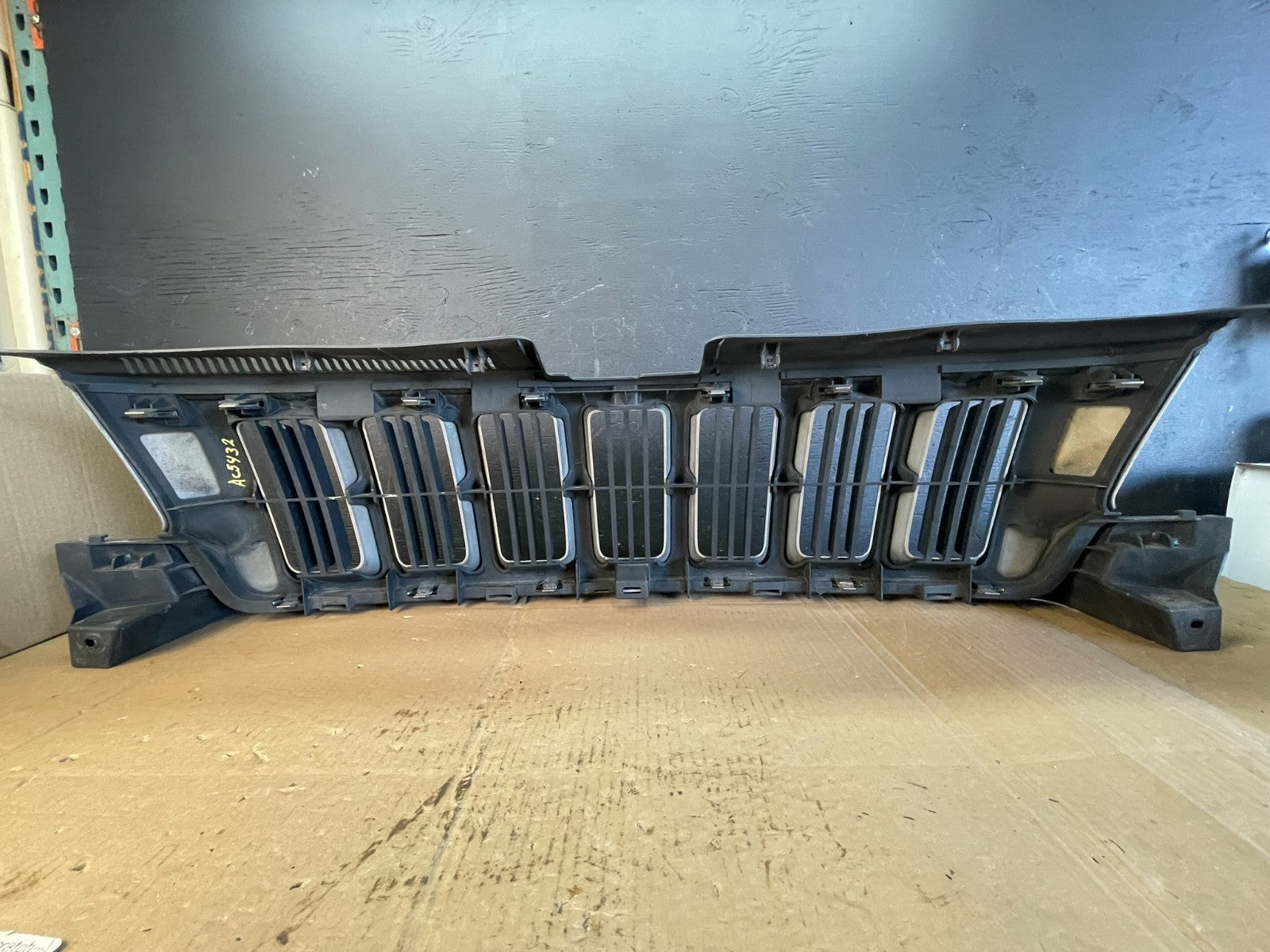 2011 to 2013 Jeep Grand Cherokee Front Upper Grill Grille ac5432 DG3