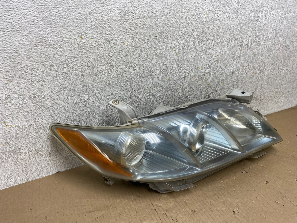 2007 - 2009 Toyota Camry Halogen Right Passenger Headlight AH5824 DW1