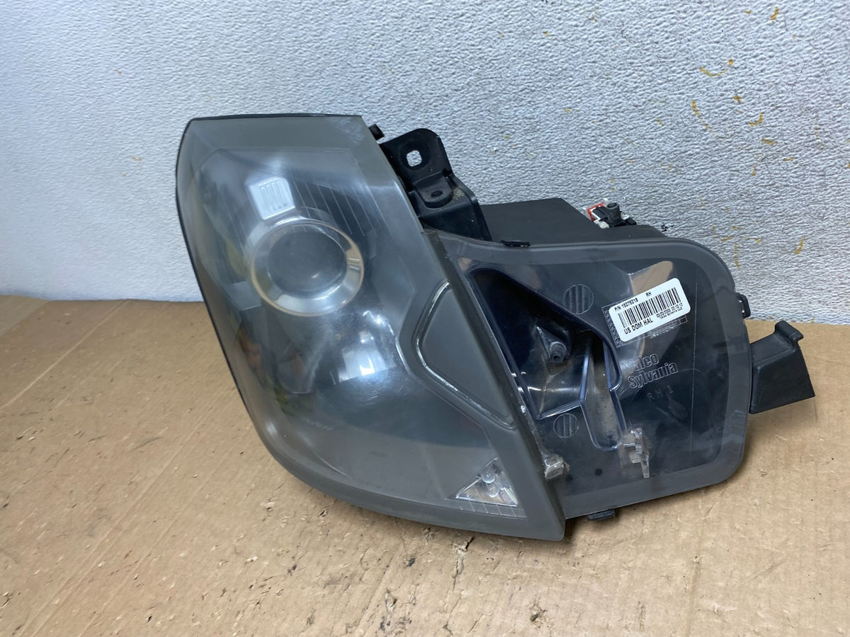 2003 to 2007 Cadillac CTS Right Passenger RH Halogen Headlight AI9181 DW1