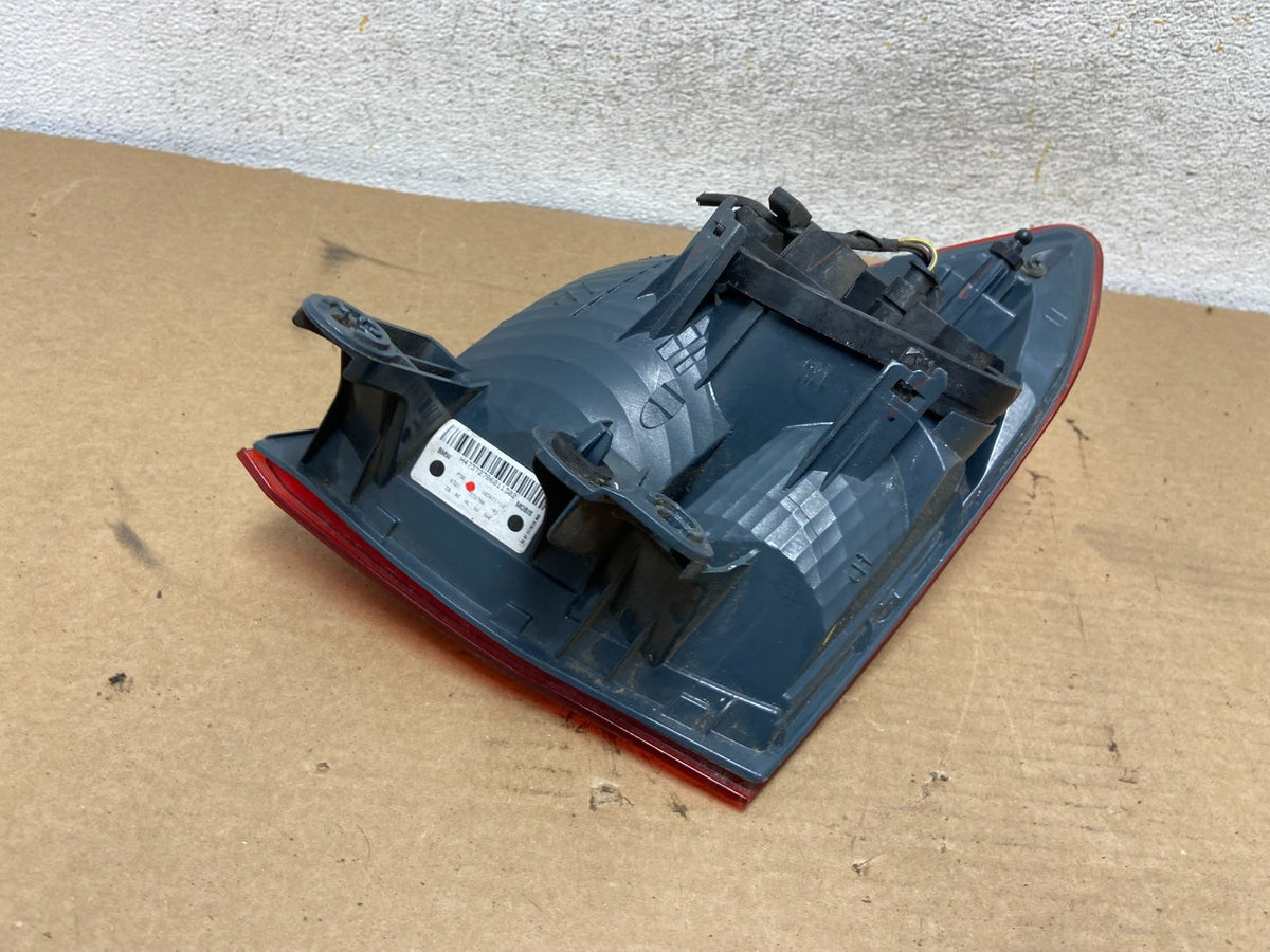 2012-2015 Bmw 3 Series F30 Sedan Right Passenger Side RH Tail Light AH4446 DW4