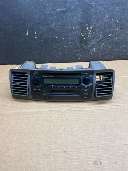 2009 2010 Toyota Corolla AM/FM Radio Cd Player W/ Bezel Air Vent Oem W0231 DG0