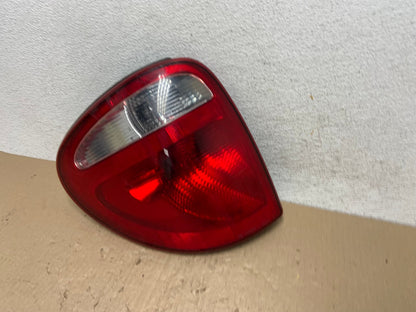 2004 to 2007 Dodge Grand Caravan Left Driver Lh Tail Light AE9842 LK1