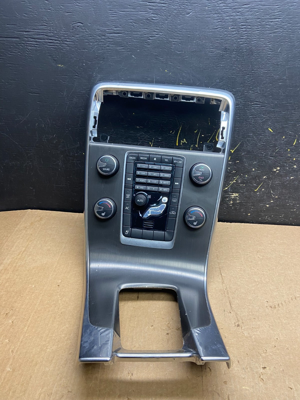 2011-2018 Volvo S60 Climate Control Radio Bezel Panel Trim Z4199 DG0