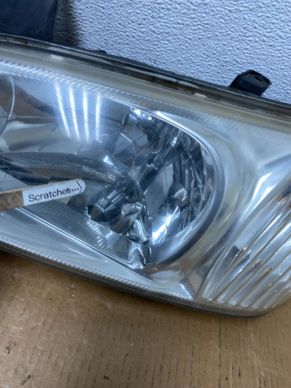 2000 to 2001 Nissan Maxima Left+Right Side Set Halogen Headlights AE1630 DW4