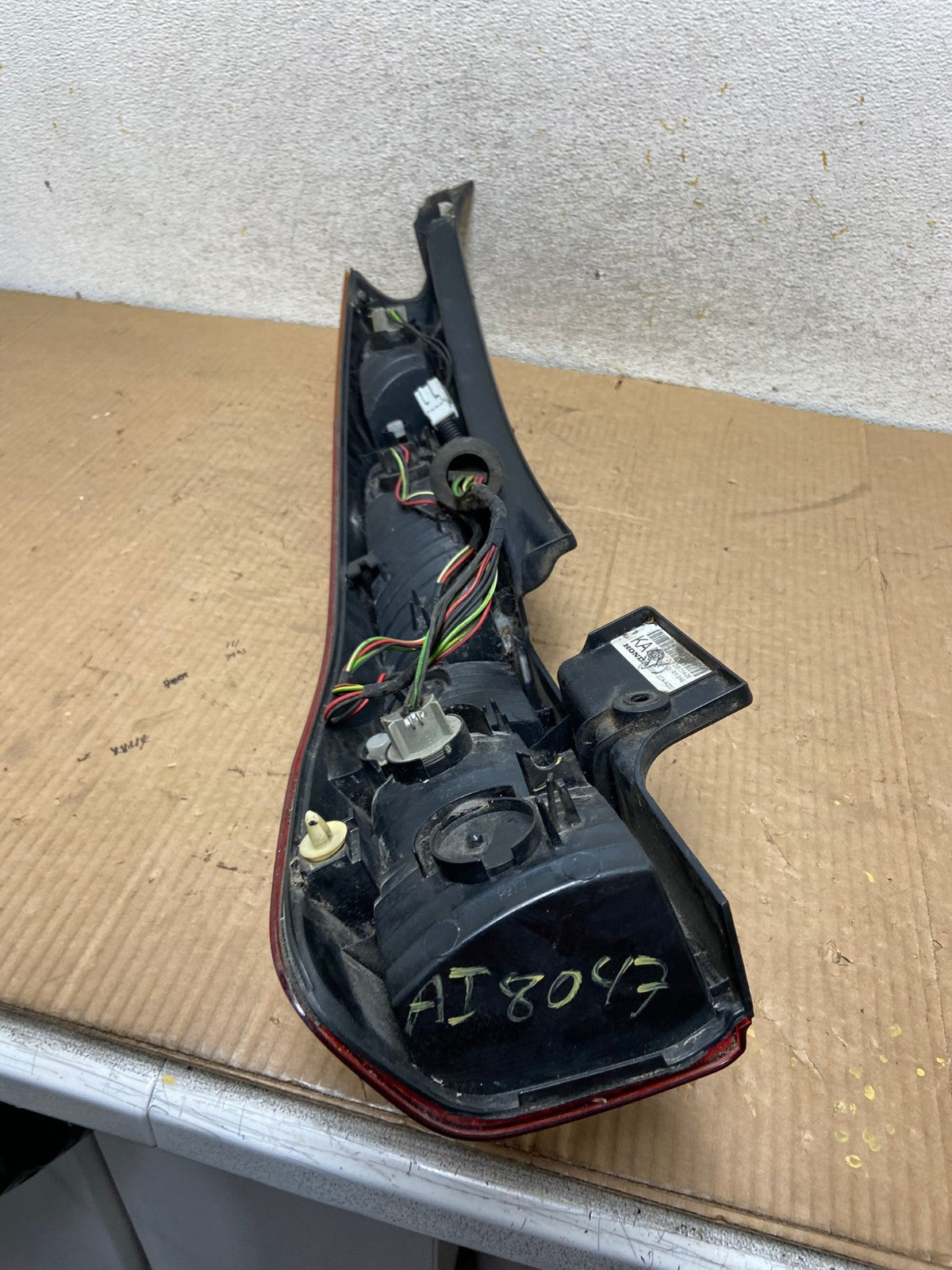 2002 - 2004 Honda Crv Cr-v Right Passenger Rh Side Tail Light AI8047 LK8