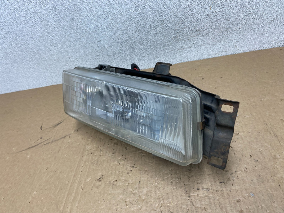 1988 to 1992 Toyota Corolla Right Passenger Side Headlight AG11421