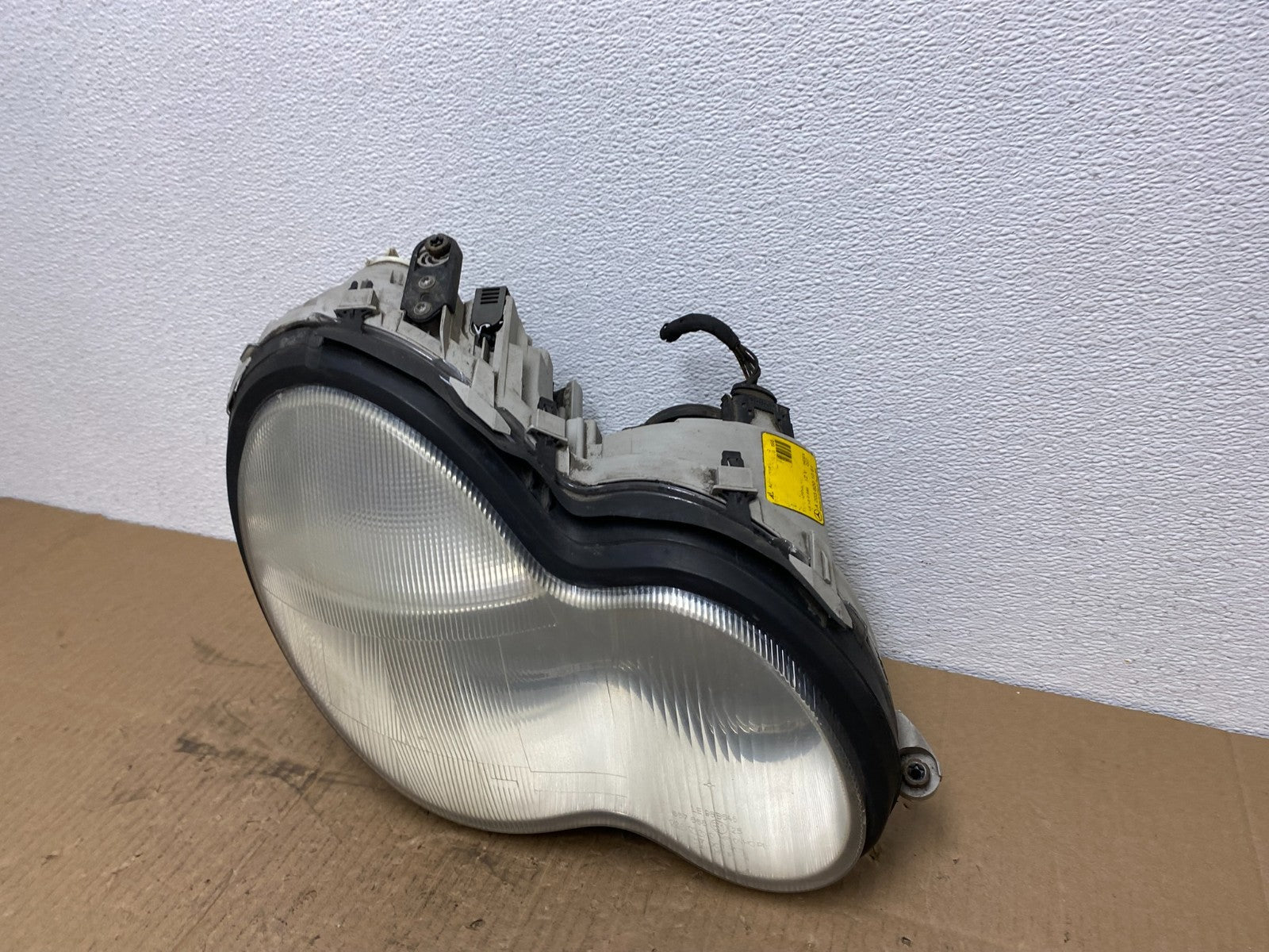 2001 - 2004 Mercedes-Benz C Class Halogen Right Passenger Headlight AB8306 DW1