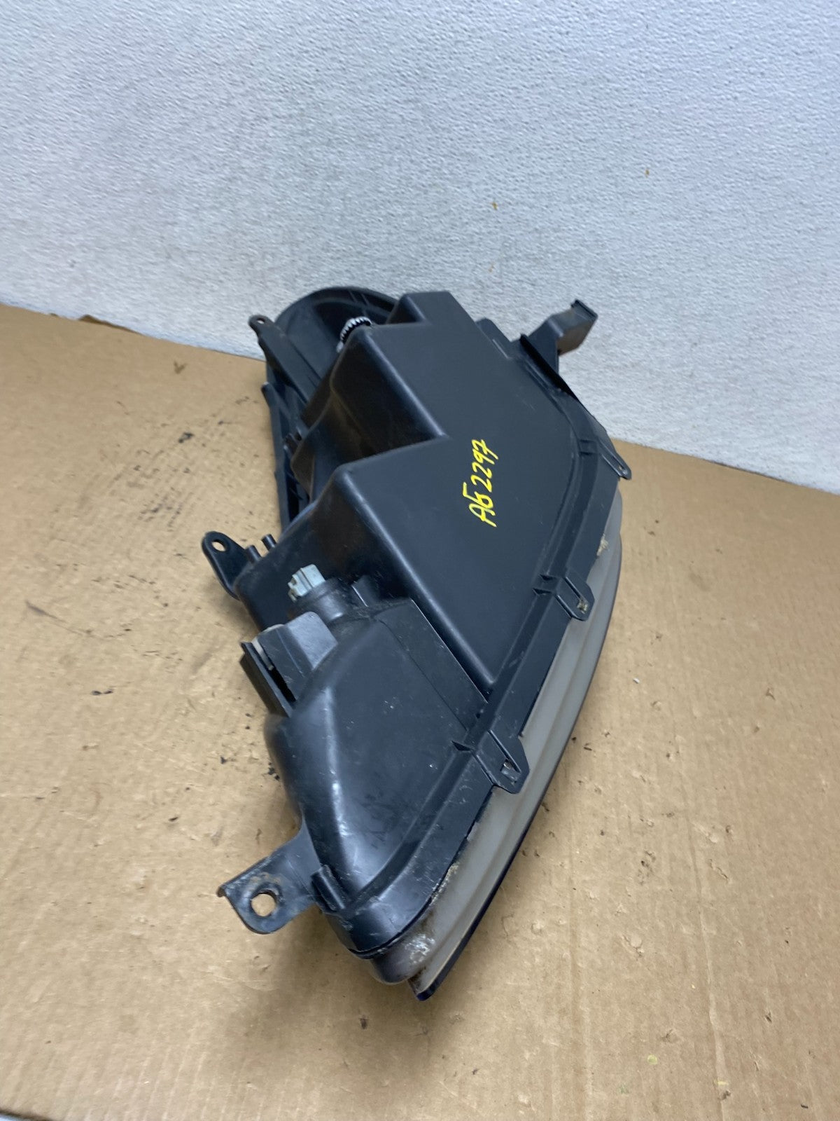 2002-2004 Lexus Es300 Es330 Right Passenger RH Headlight Halogen AG2297 DW8
