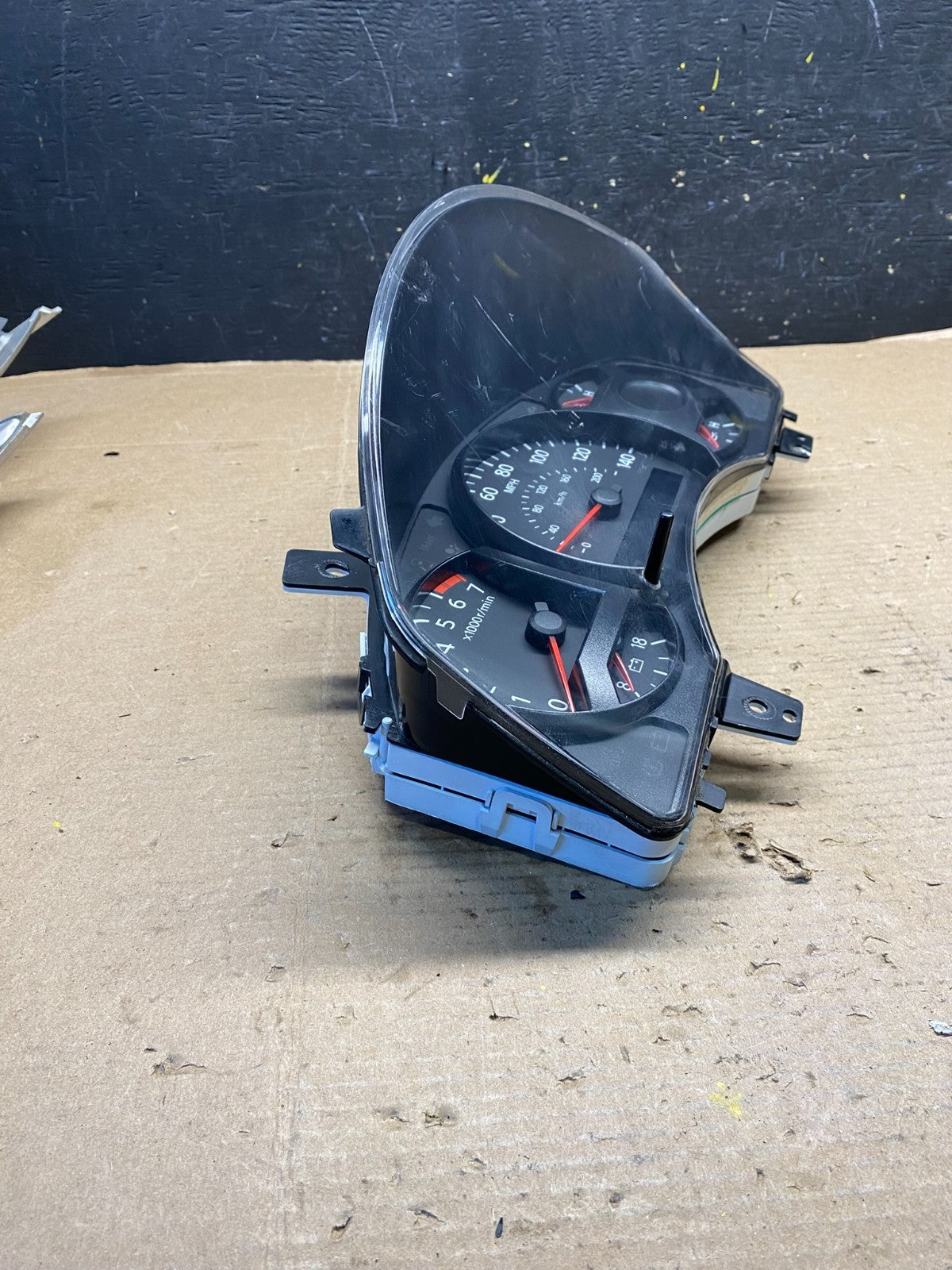 2006 Nissan Armada Speedometer Cluster Gauge Oem R2865 DG2