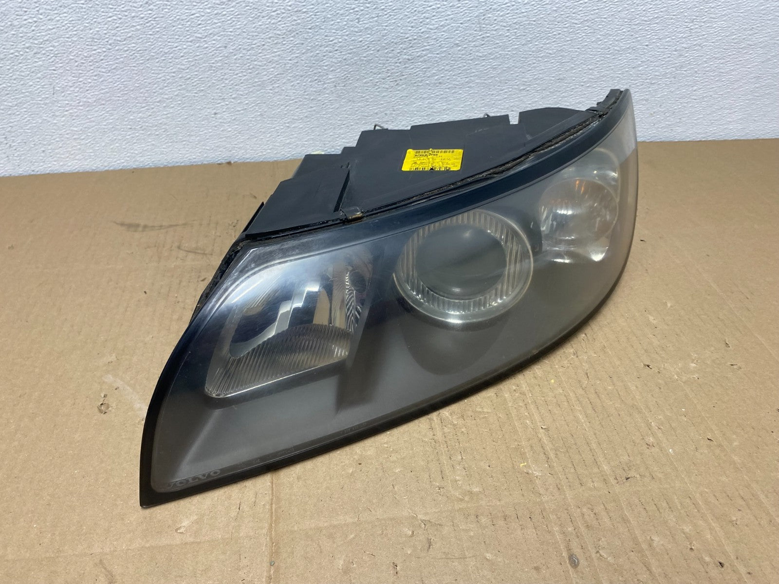 2004 to 2007 Volvo S40 Left Driver LH Side Headlight Oem AB8176 DW2