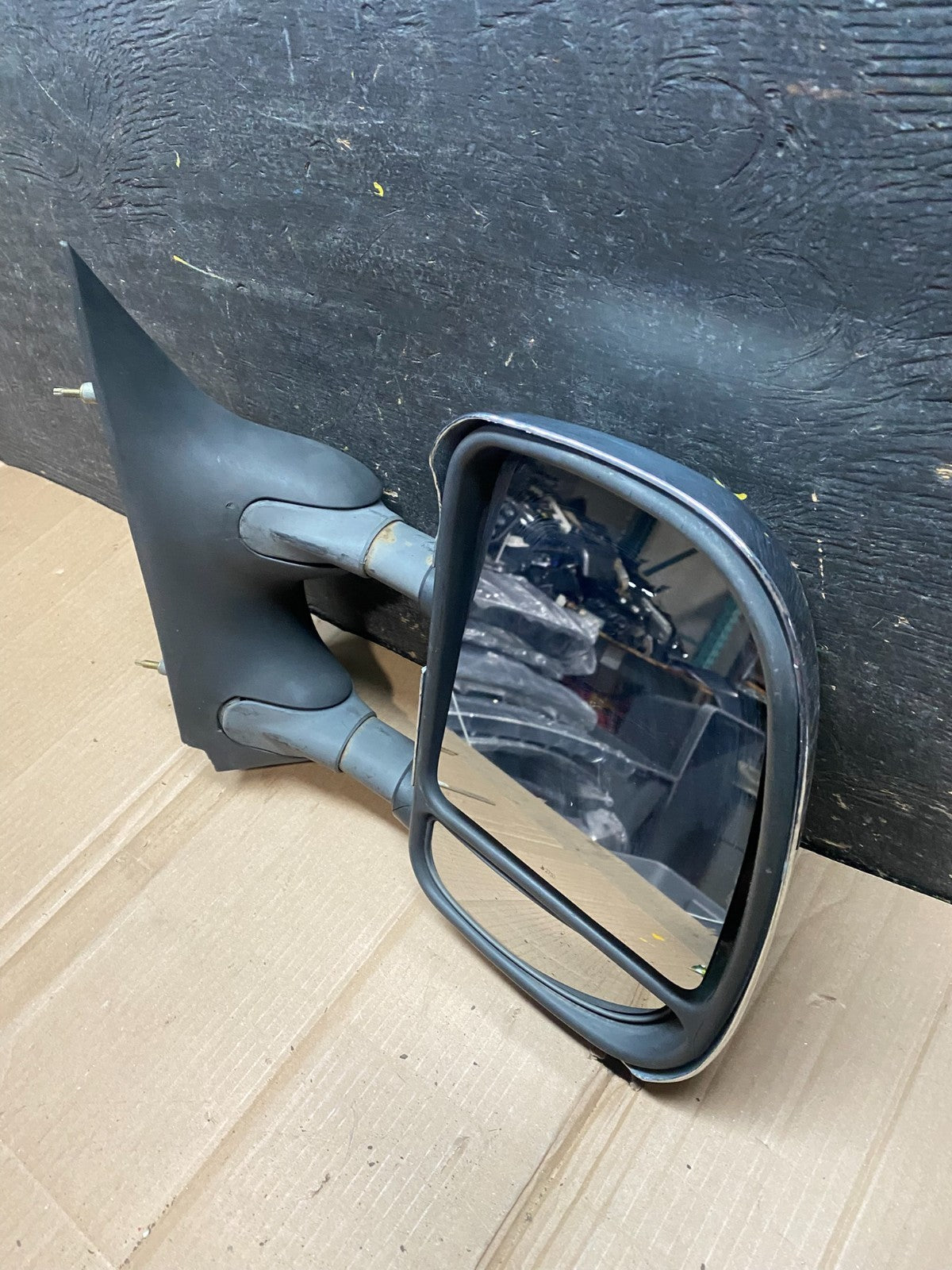 2002 to 2008 Ford Econoline Van E250 Right Passenger View Door Mirror W4668 MS1