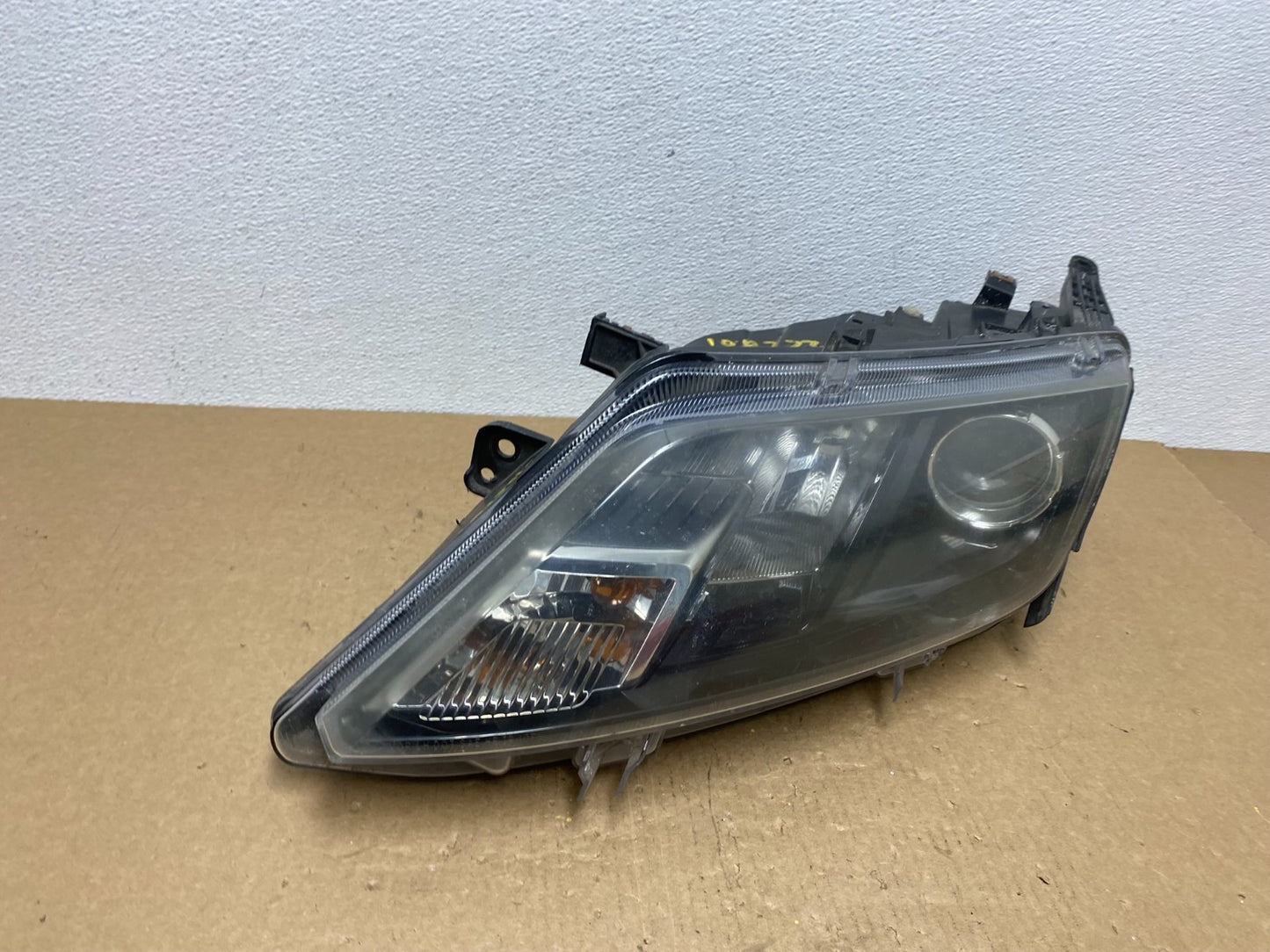 2010 2011 2012 Ford Fusion Left Driver LH Side Headlight Halogen AC1285 DW2
